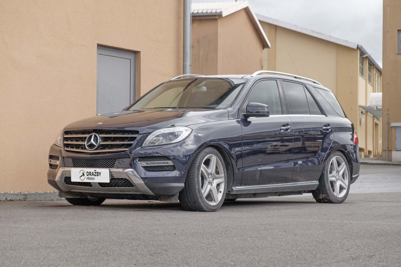 Mercedes-Benz ML 350 (nafta) 