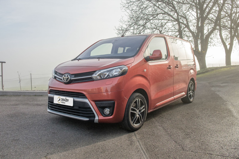 Toyota Proace (nafta) 