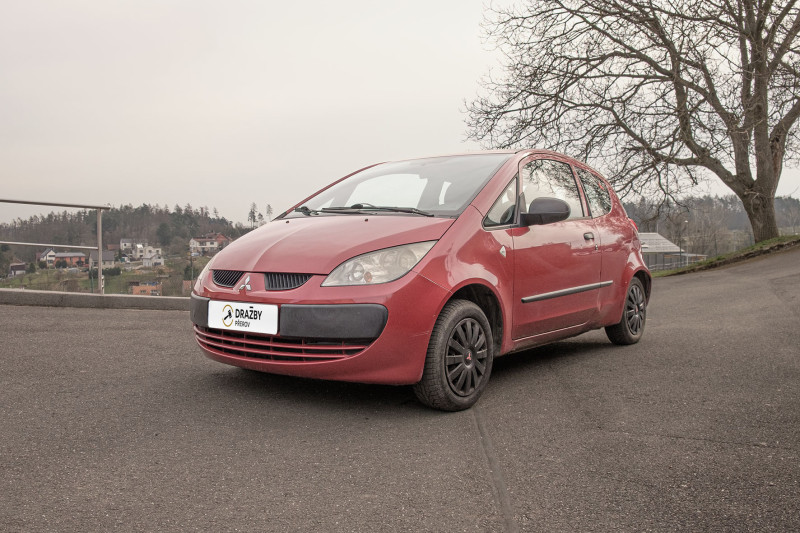 Mitsubishi Colt (benzin) 