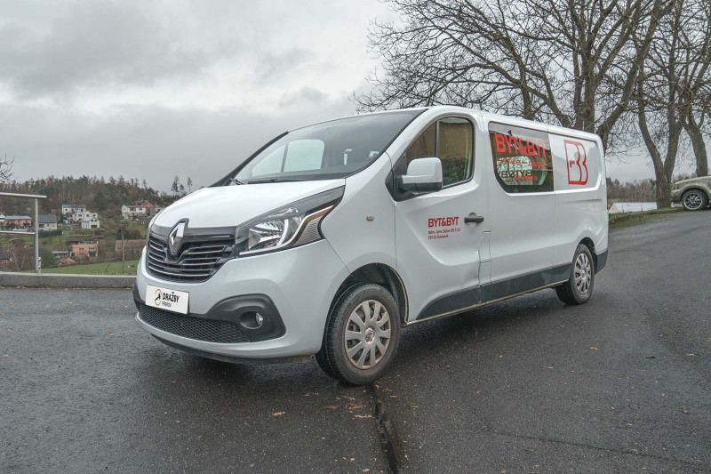 Renault Trafic (nafta) 