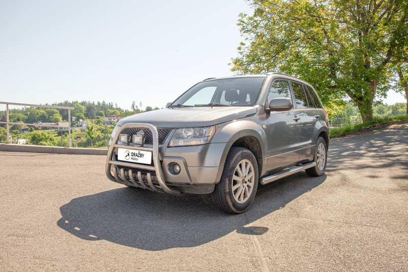 Suzuki Grand Vitara (benzin + LPG) 