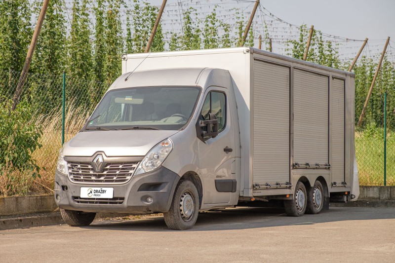 Renault Master 6x2 (nafta) 