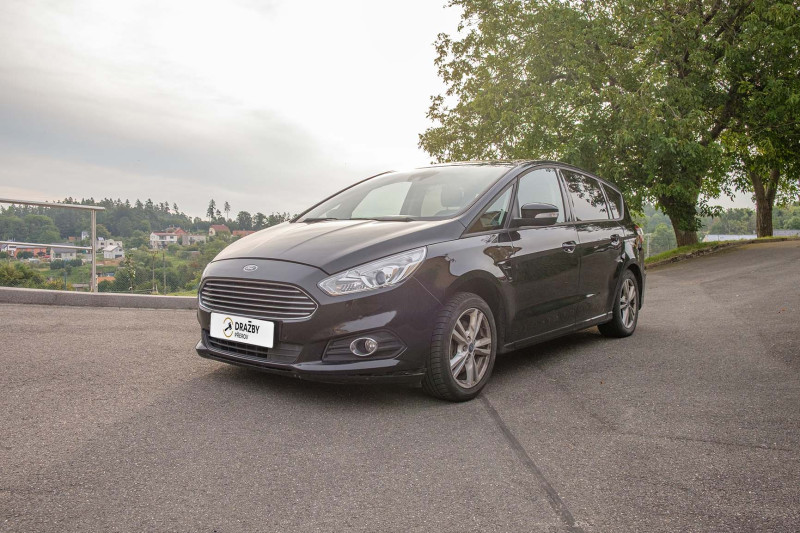 Ford S-max (nafta) 
