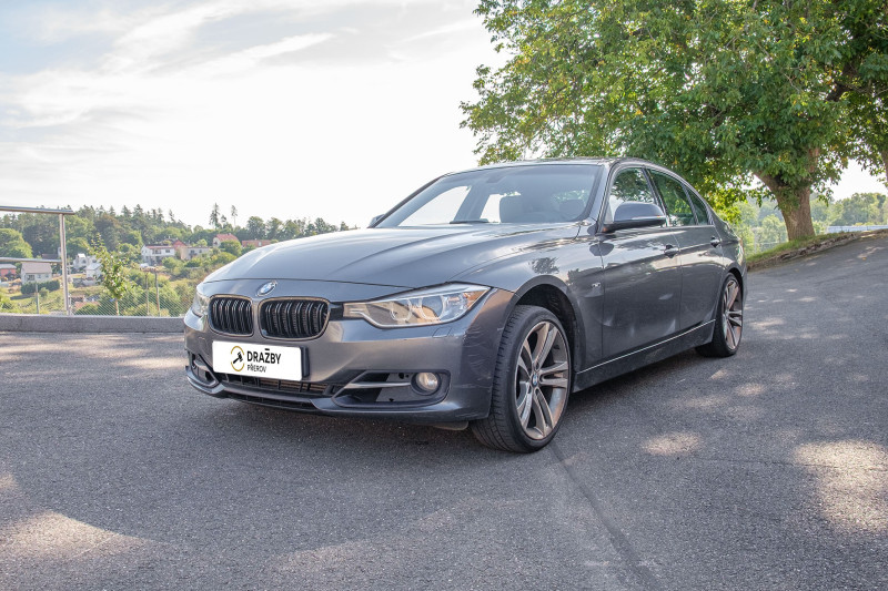 BMW 328i xDrive (benzin) 