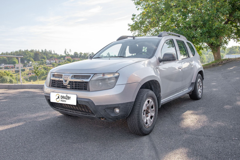 Dacia Duster (nafta) 